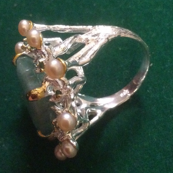 HUGE GENUINE 8 CTW of Genuine Emerald & Pearl Ring - Picture 7 of 11